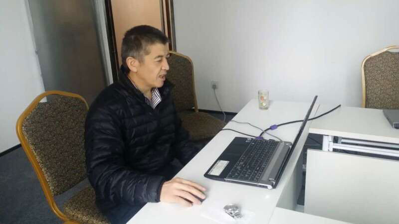 �������������v��